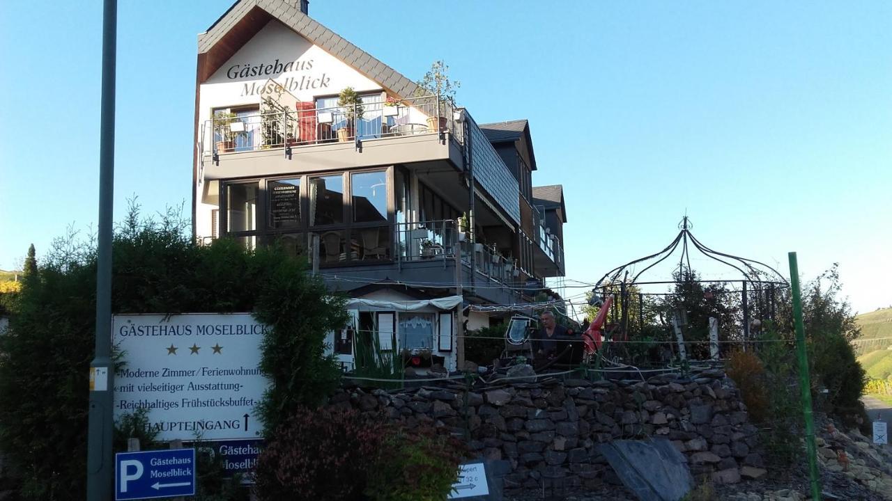 Gaestehaus Moselblick Trittenheim Exterior photo