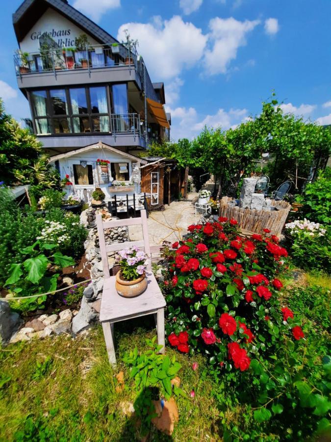 Gaestehaus Moselblick Trittenheim Exterior photo